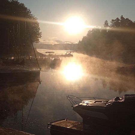 Jacht elektryczny bez patentu Solina  Exterior foto